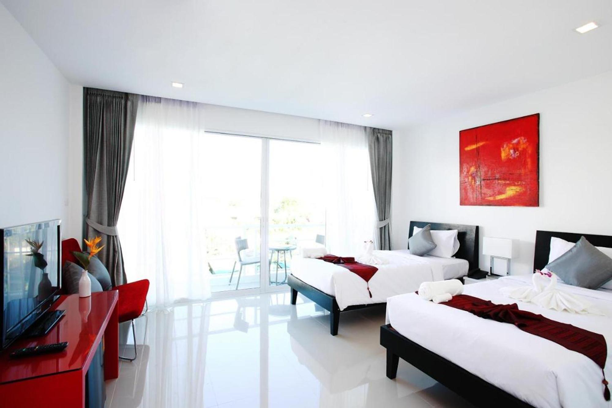 One World One Home Naiharn Hotel Rawai Екстер'єр фото